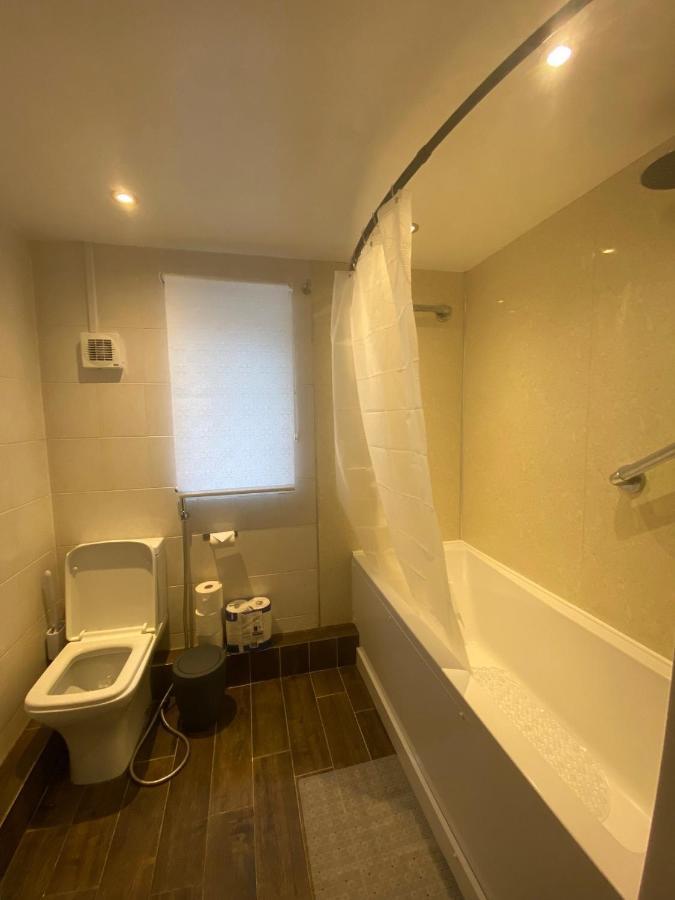 Villa Ideal Abode Greenfields à Chester Extérieur photo